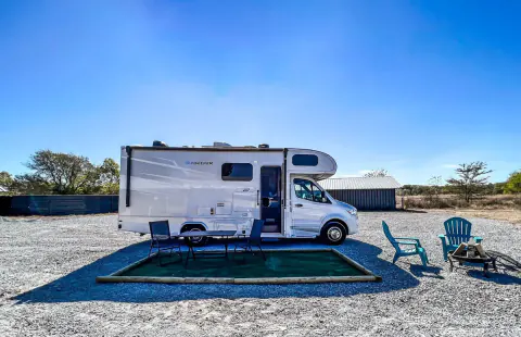 Big-rig-friendly RV sites on Lake Hudson, OK